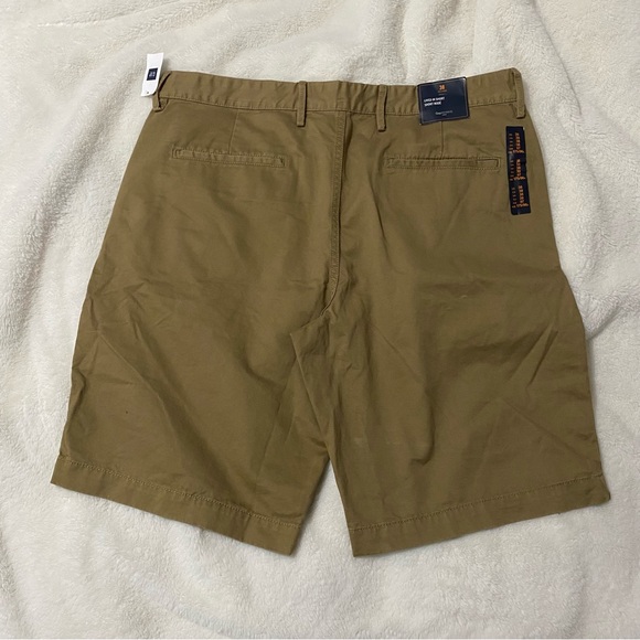 Gap Men’s Khaki Shorts - Picture 3 of 5